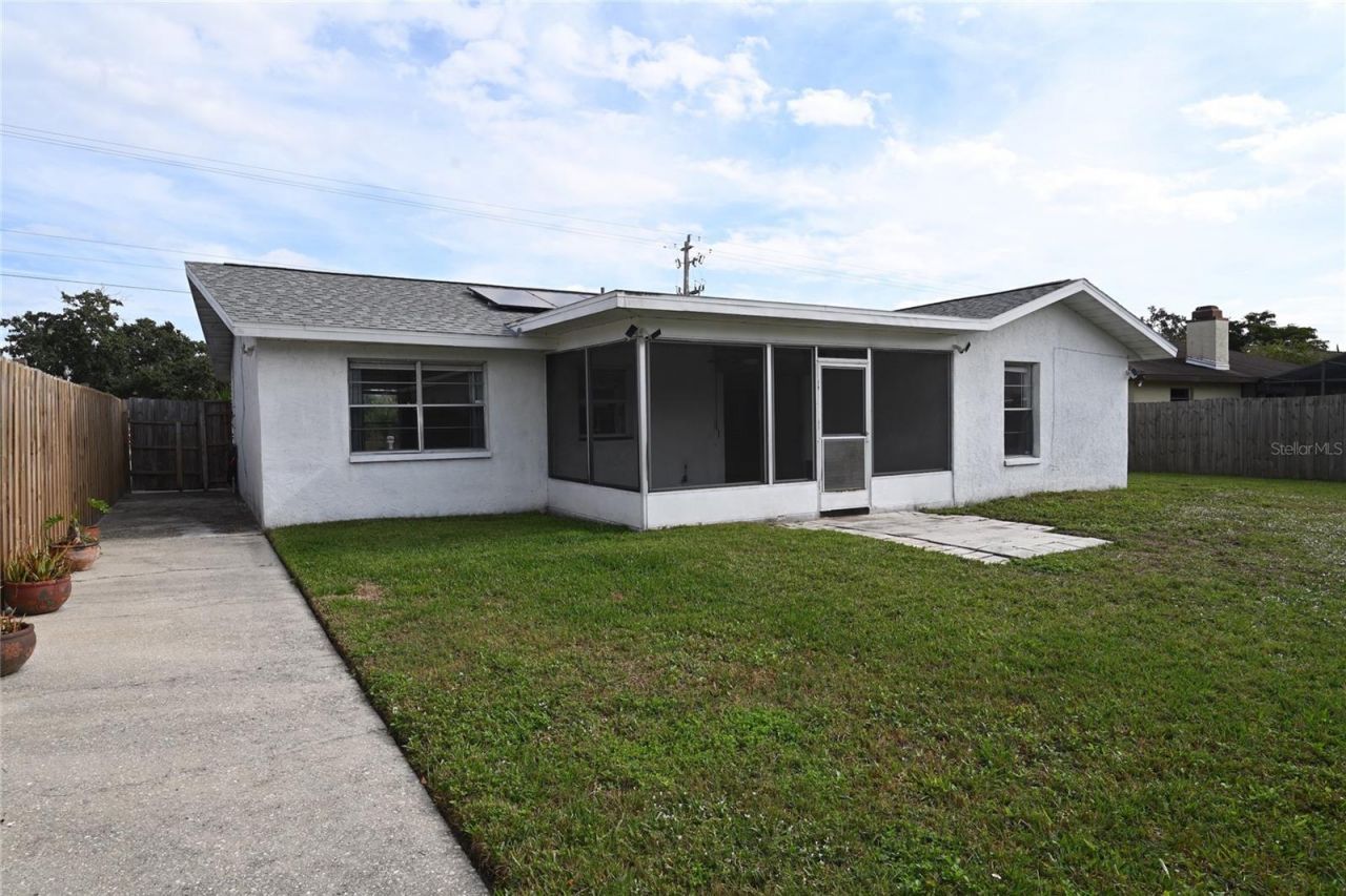 6524 Mauna Loa Boulevard, Sarasota, FL 34241 Photo