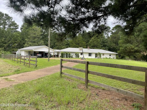 450 Hancock Road, Meadville, MS 39653
