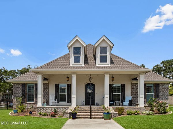 1515 S Olive Avenue, Gulfport, MS 39501