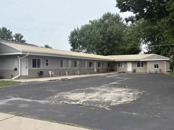 511 Vine Street, Wisconsin Dells, WI 53965