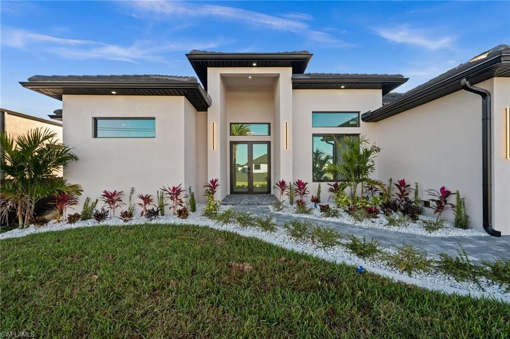109 SW 37th Pl, Cape Coral, FL 33991 Photo