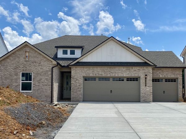 137 Yuma Lane , White House, TN 37188