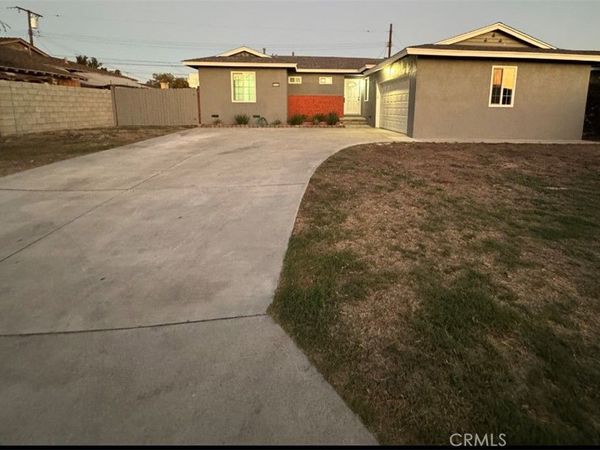 1748 S NORFOLK LN, Anaheim, CA 92802