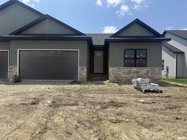 1701 Blenheim Drive, Springfield, IL 62711