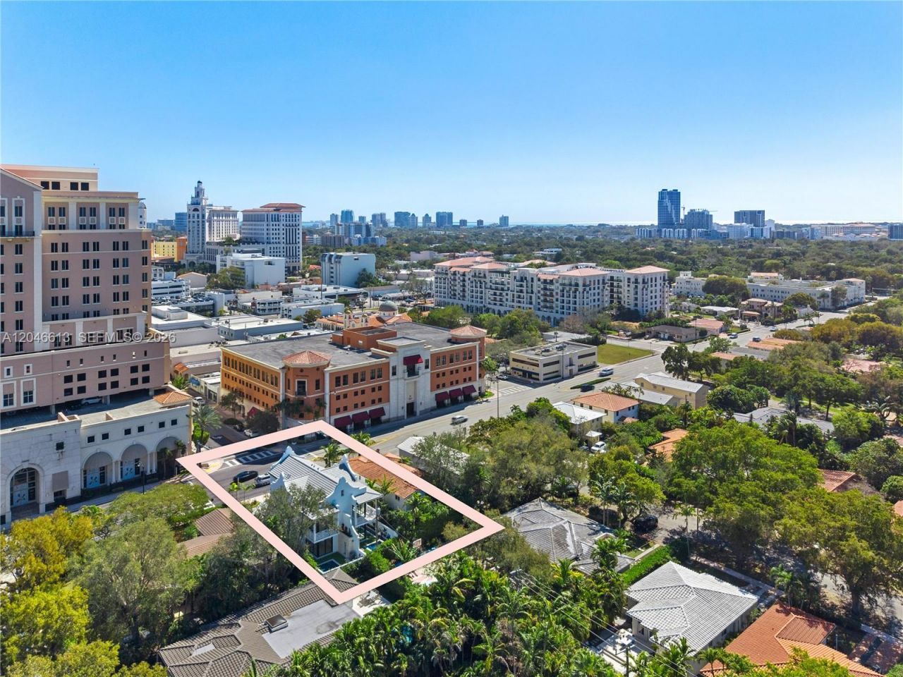 2710 S Le Jeune Rd, Coral Gables, FL 33134 Photo