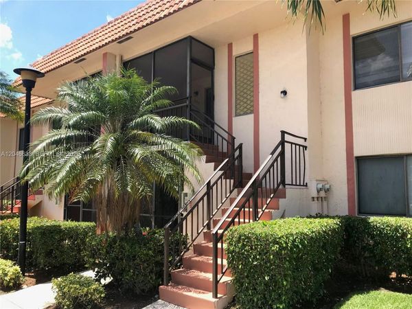 369 Lakeview Dr, Unit 203, Weston, FL 33326