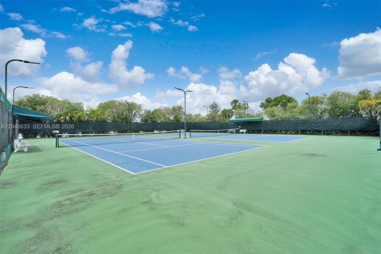 369 Lakeview Dr, Unit 203, Weston, FL 33326 Photo