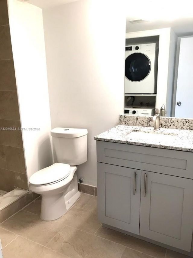 369 Lakeview Dr, Unit 203, Weston, FL 33326 Photo