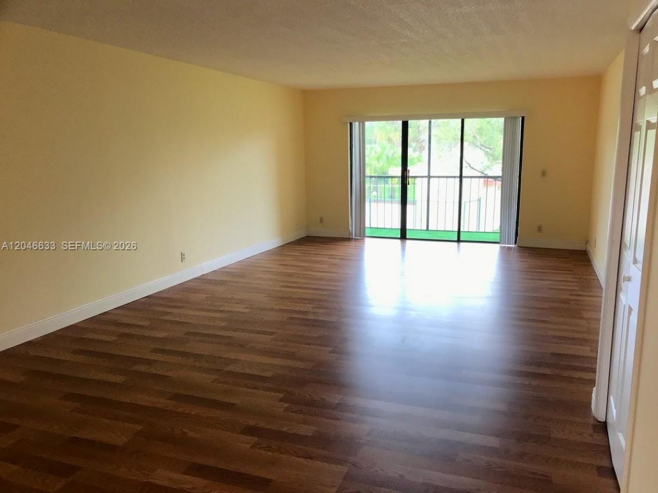 369 Lakeview Dr, Unit 203, Weston, FL 33326 Photo