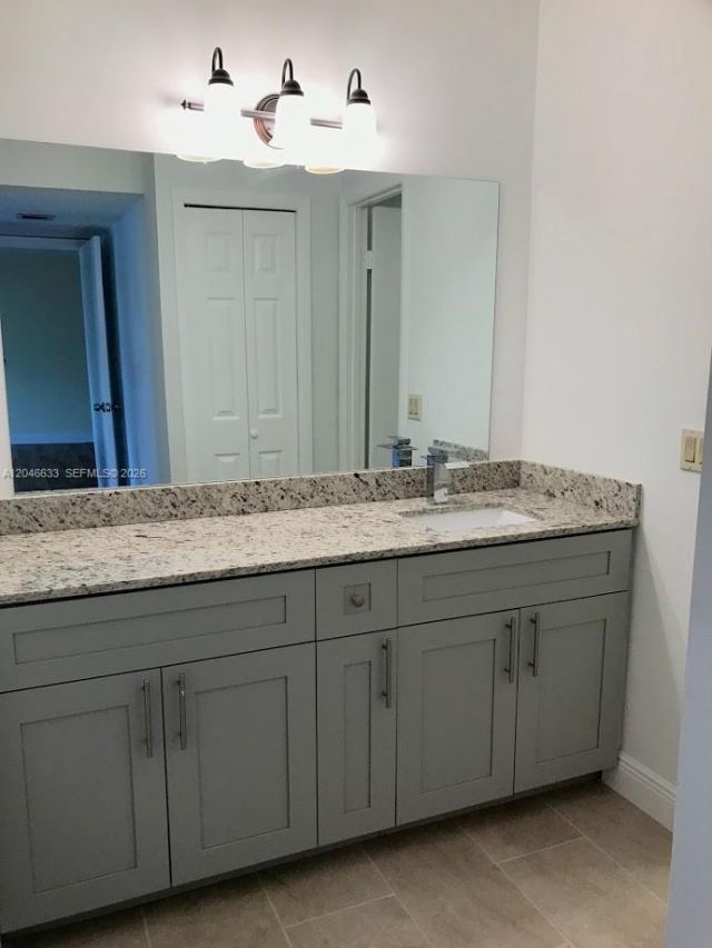 369 Lakeview Dr, Unit 203, Weston, FL 33326 Photo