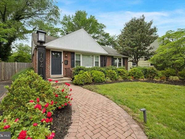 704 CEDAR AVENUE, HADDONFIELD, NJ 08033