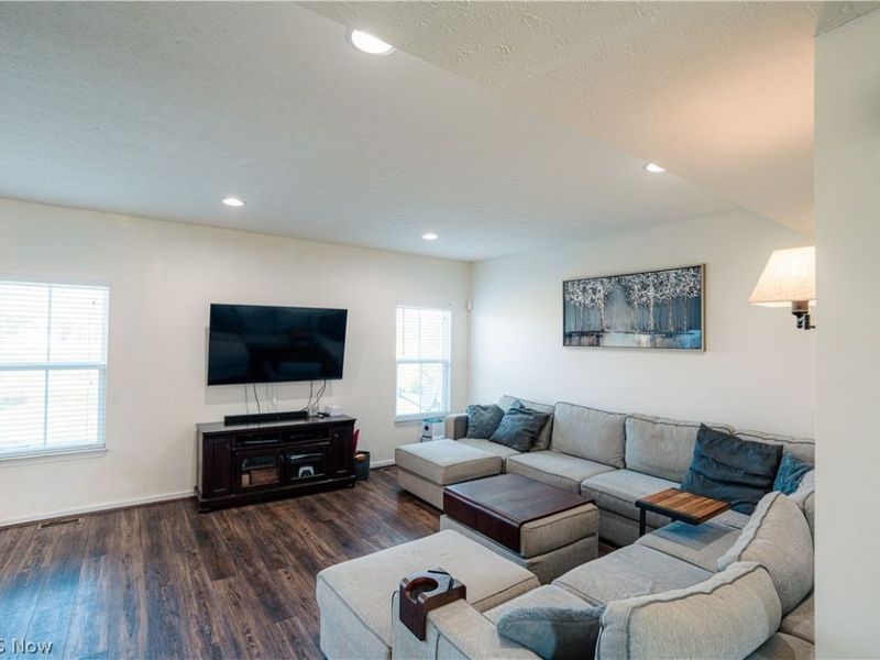 6534 Wisteria Lane, Medina, OH 44256 Photo 5