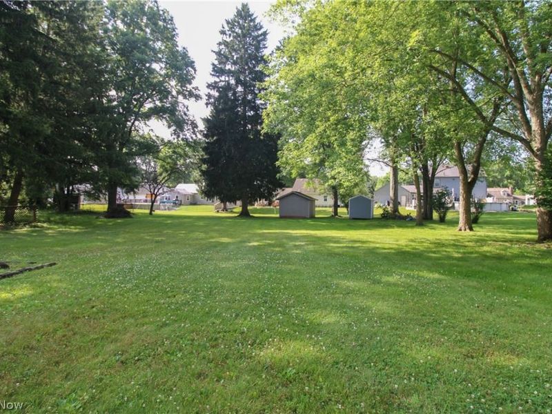 2497 Rosewae Drive, Youngstown, OH 44511 Photo 2