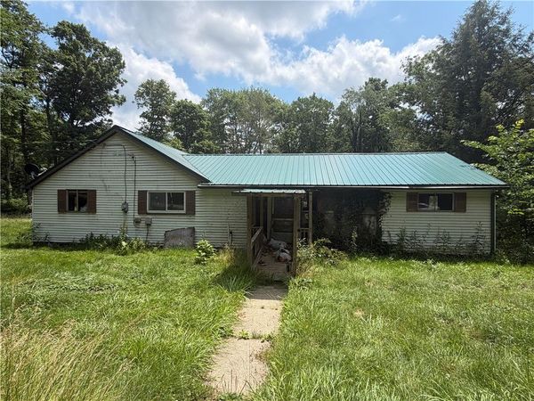 140 Turk Rd , Slippery Rock, PA 16057