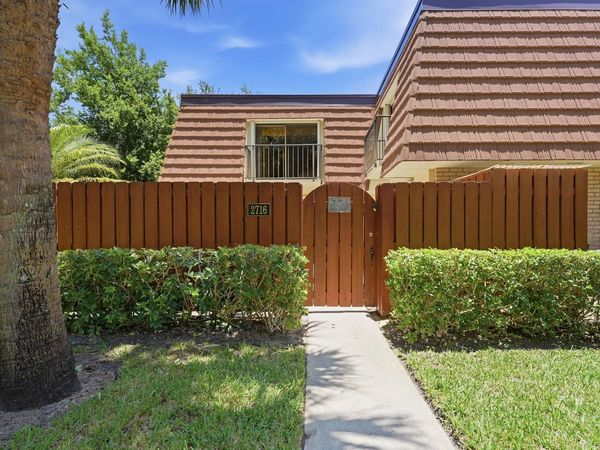 2716 27th Court, Jupiter, FL 33477
