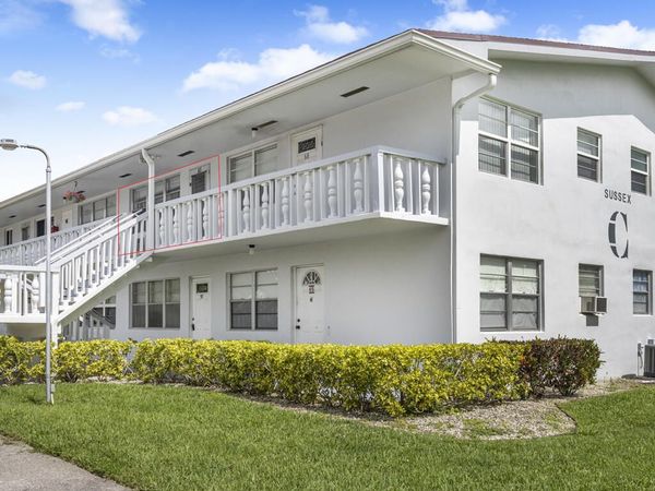 67 Sussex C, Unit 67, West Palm Beach, FL 33417