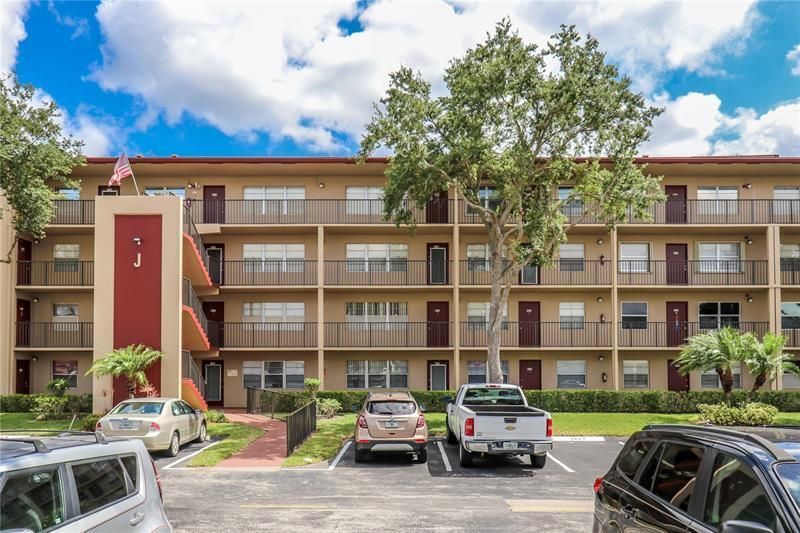 13455 SW 9th Court, Unit 404j, Pembroke Pines, FL 33027 Photo