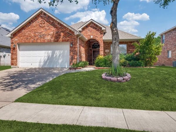 3208 Serpis, Grand Prairie, TX 75054