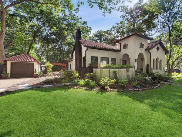 2938 Mount Clair Way , Long Beach, IN 46360