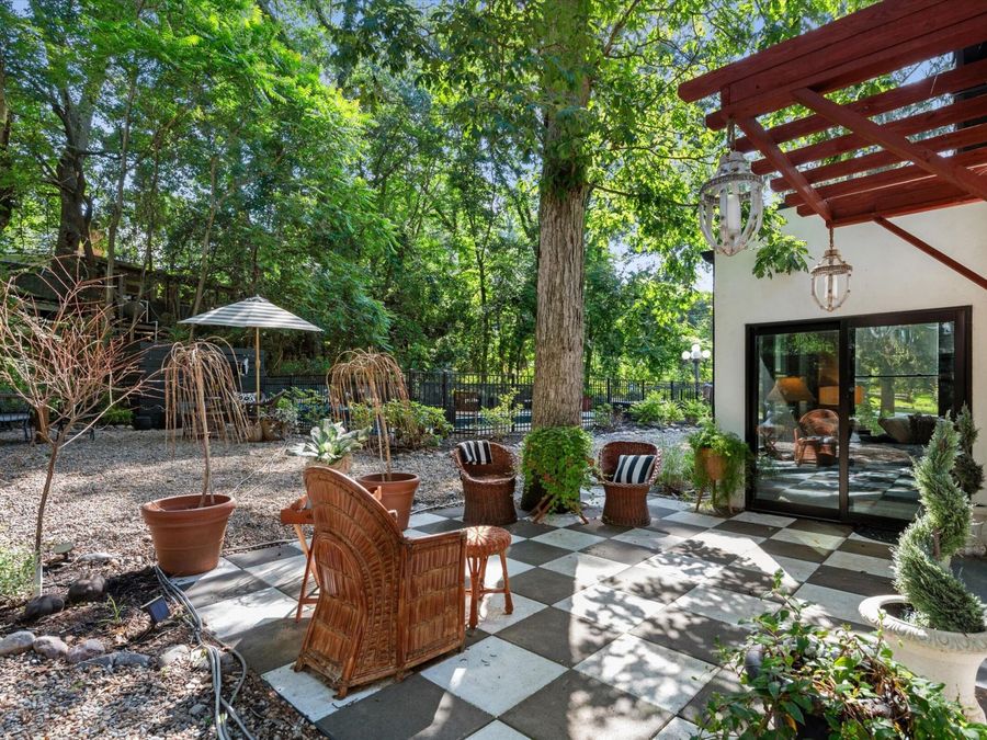Property Image 35