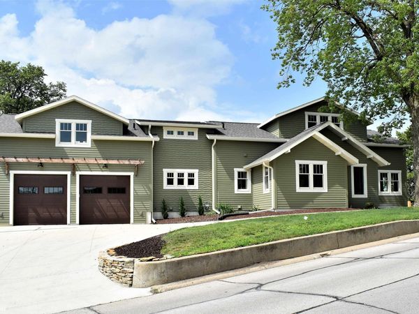 710 Park Avenue, Iowa Falls, IA 50126