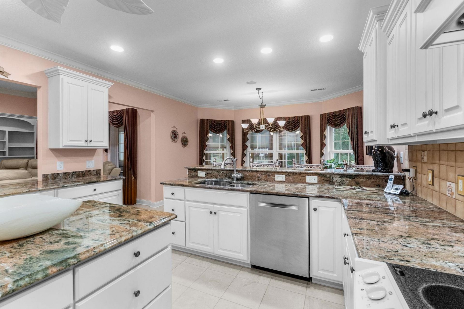 3115 Hermitage Dr. Photo 18