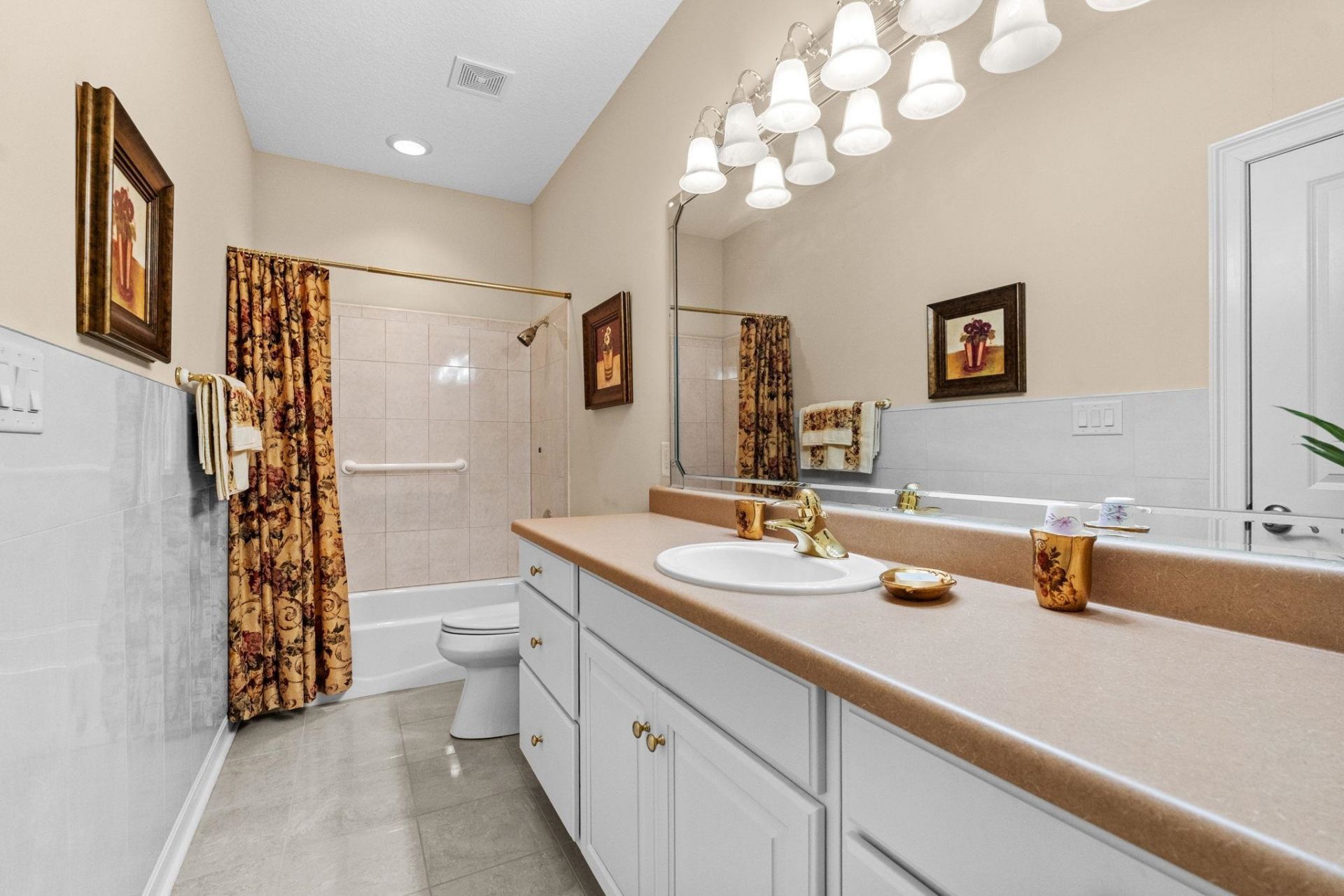3115 Hermitage Dr. Photo 42