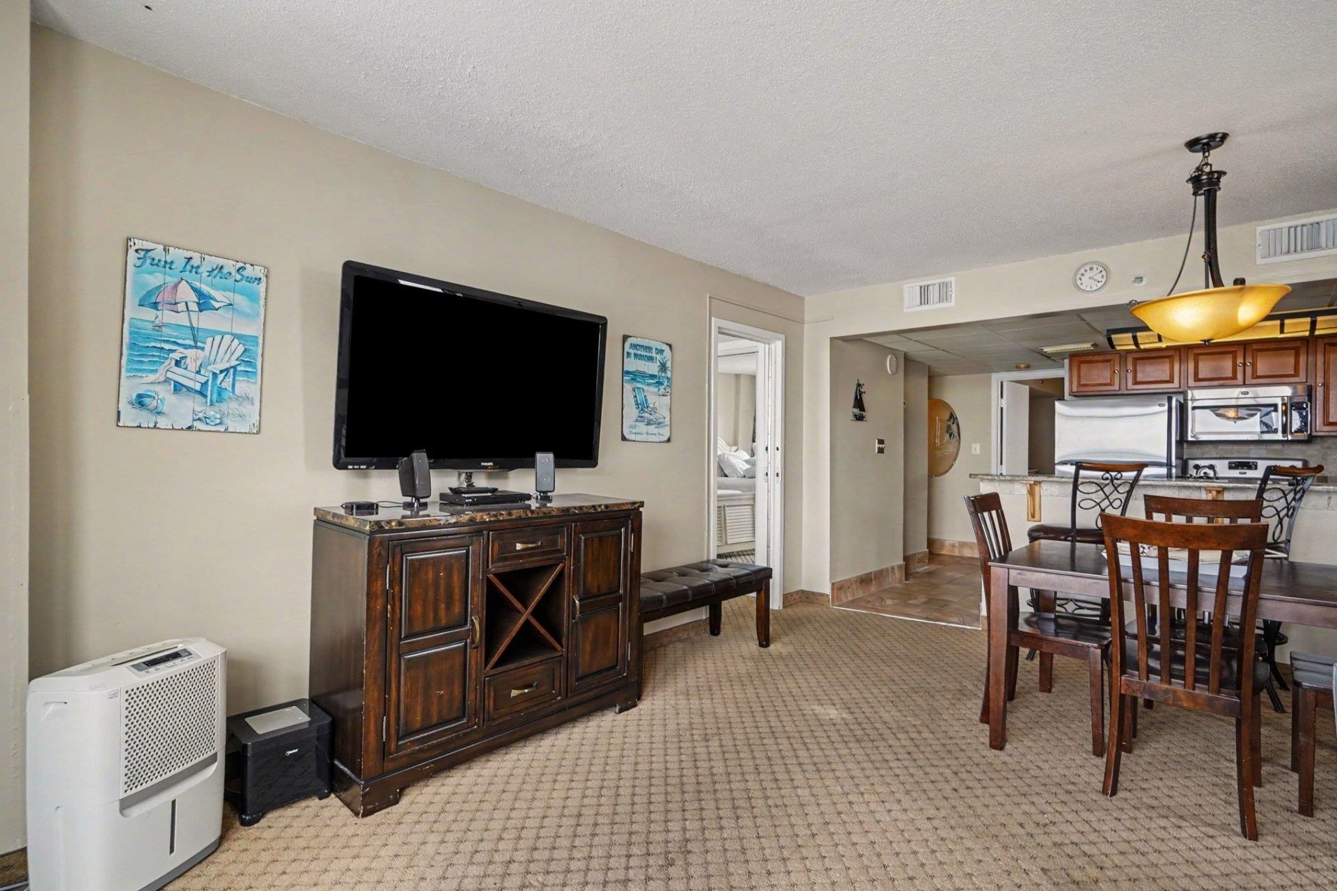 9550 Shore Dr.  Photo 5