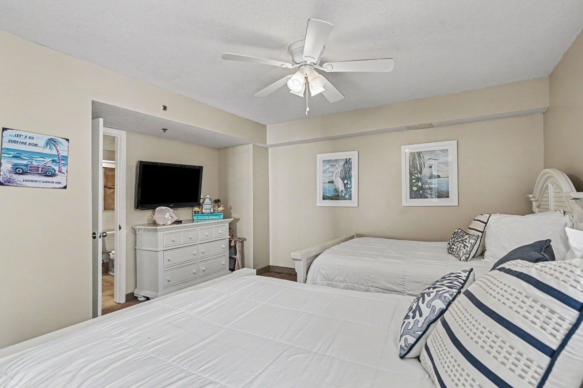 9550 Shore Dr.  Photo 7