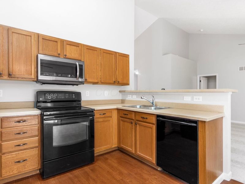 4481 Glenwood Spring Court, Columbus, OH 43228 Photo 11