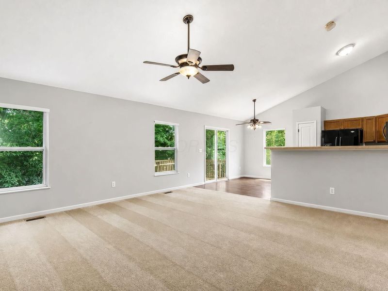 4481 Glenwood Spring Court, Columbus, OH 43228 Photo 7