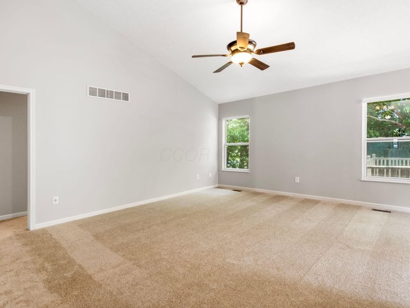 4481 Glenwood Spring Court, Columbus, OH 43228 Photo 9