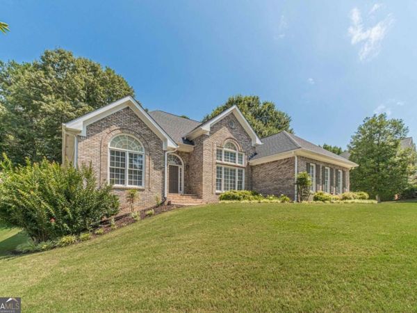 1114 Maple Creek Ridge, Loganville, GA 30052