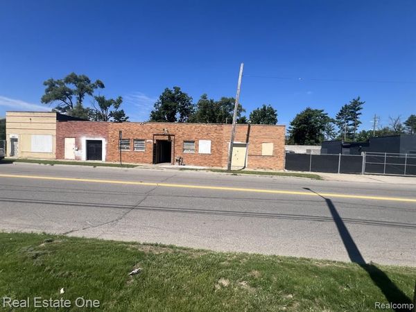 20237-20227 John R Street, Detroit, Mi 48203