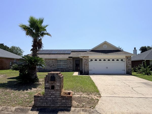 1965 Jessica Way, Navarre, FL 32566