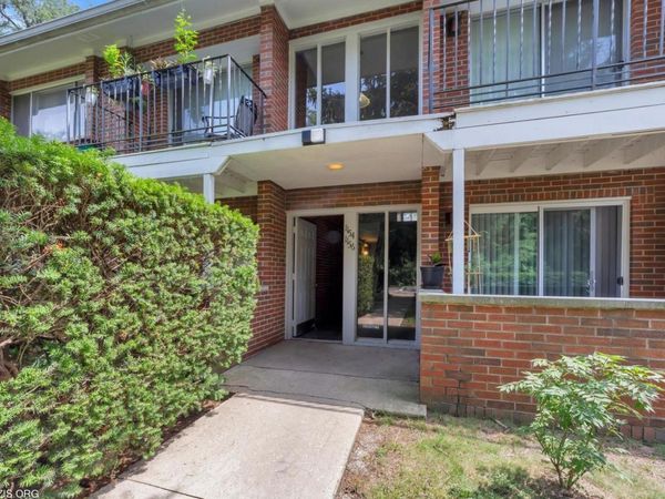 1156 Osterman Avenue , Unit B, Deerfield, IL 60015