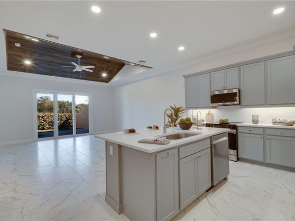 1805 Bridgepointe Circle, Unit 2, Vero Beach, FL 32967