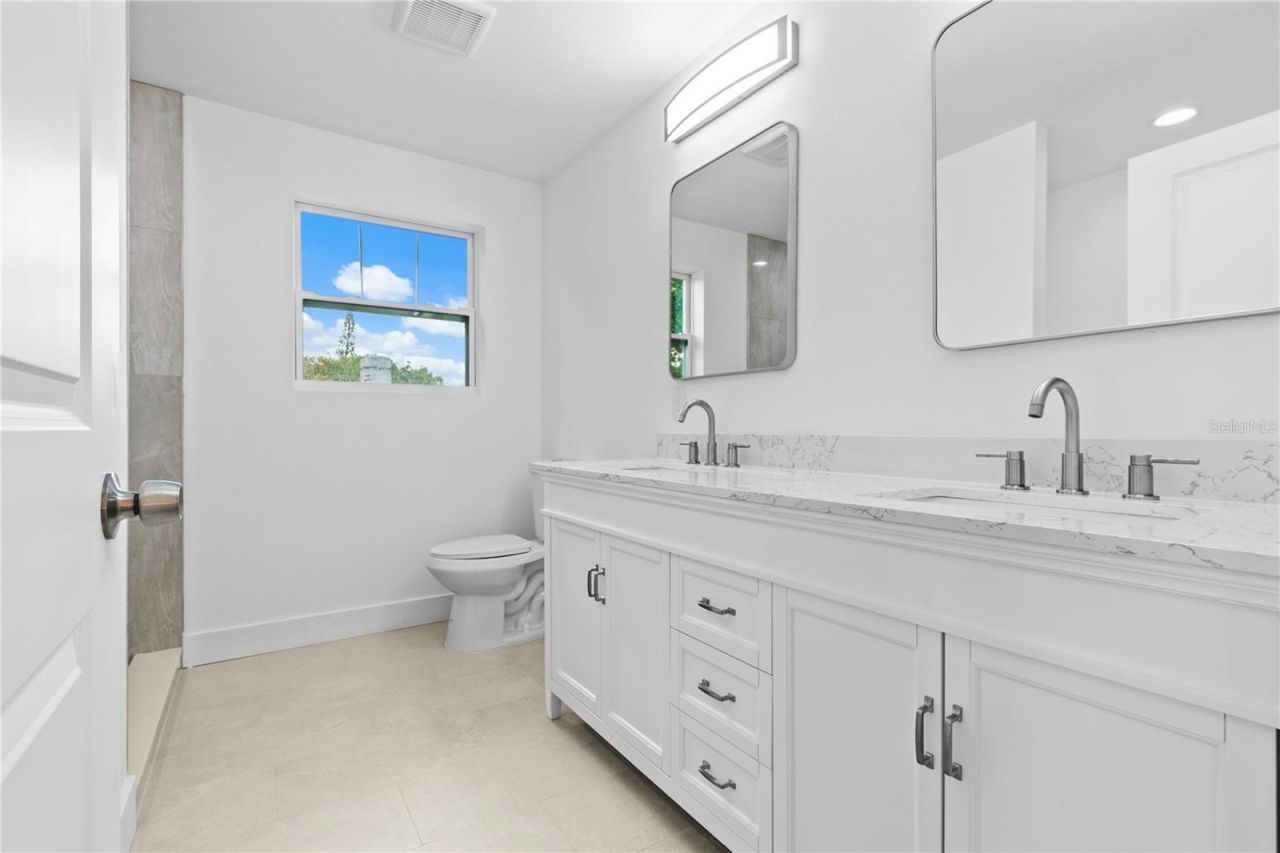 2141 Upton Court S, Saint Petersburg, FL 33712 Photo
