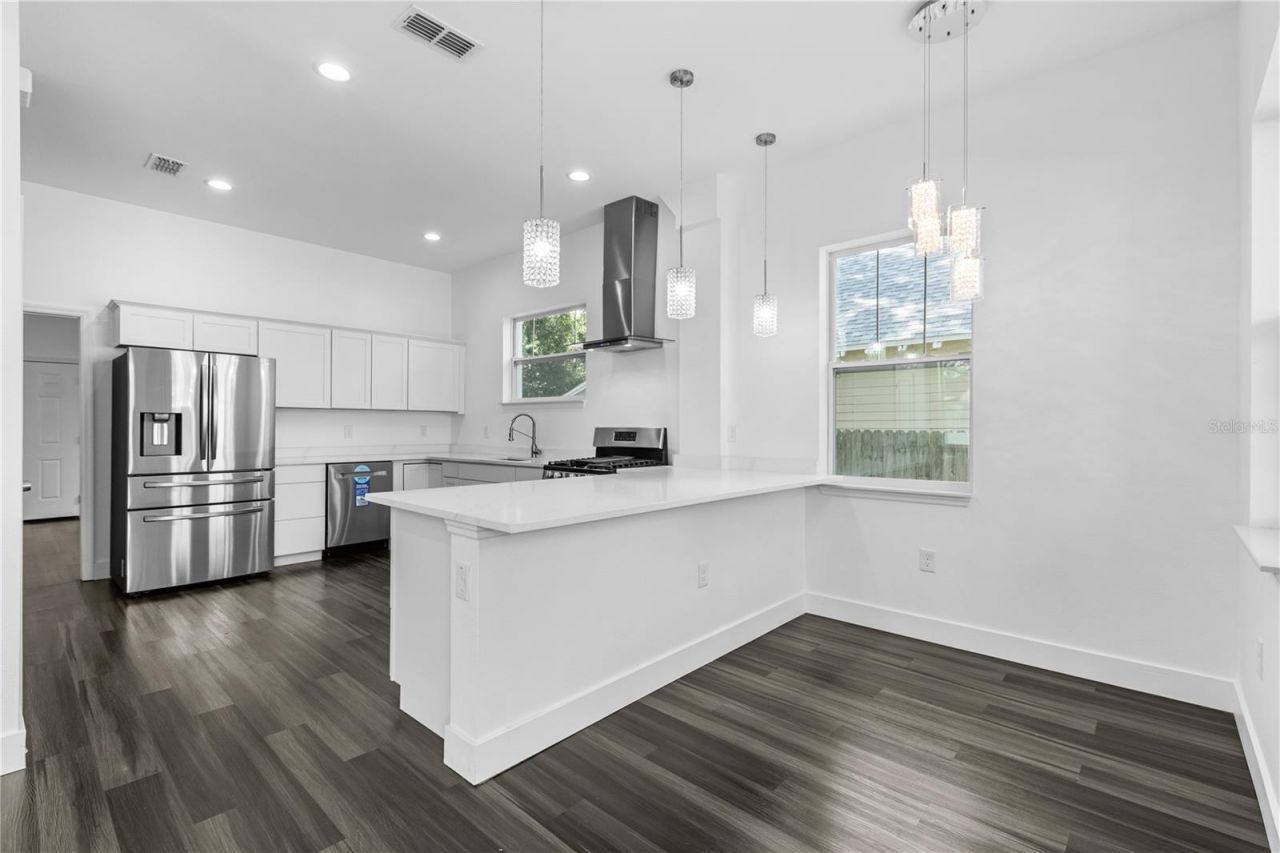 2141 Upton Court S, Saint Petersburg, FL 33712 Photo