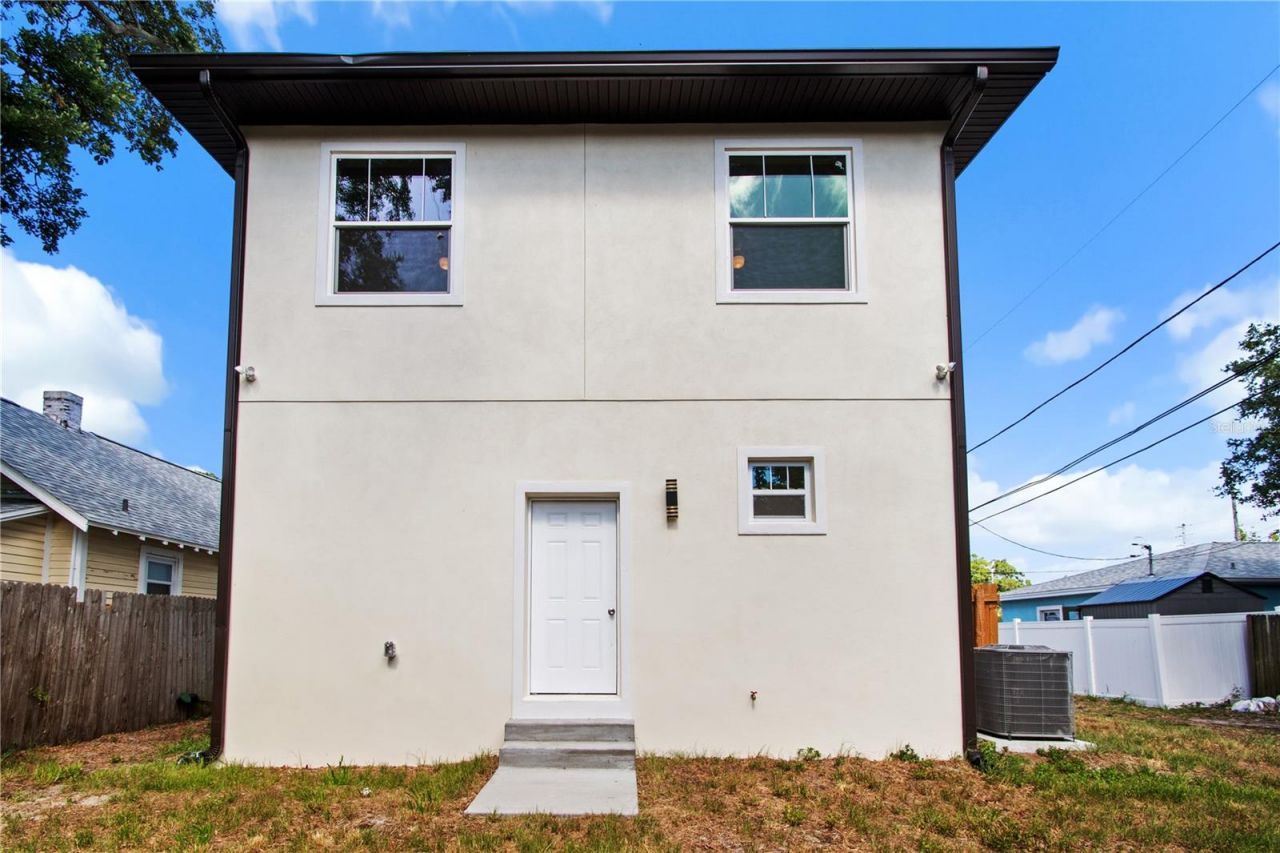 2141 Upton Court S, Saint Petersburg, FL 33712 Photo