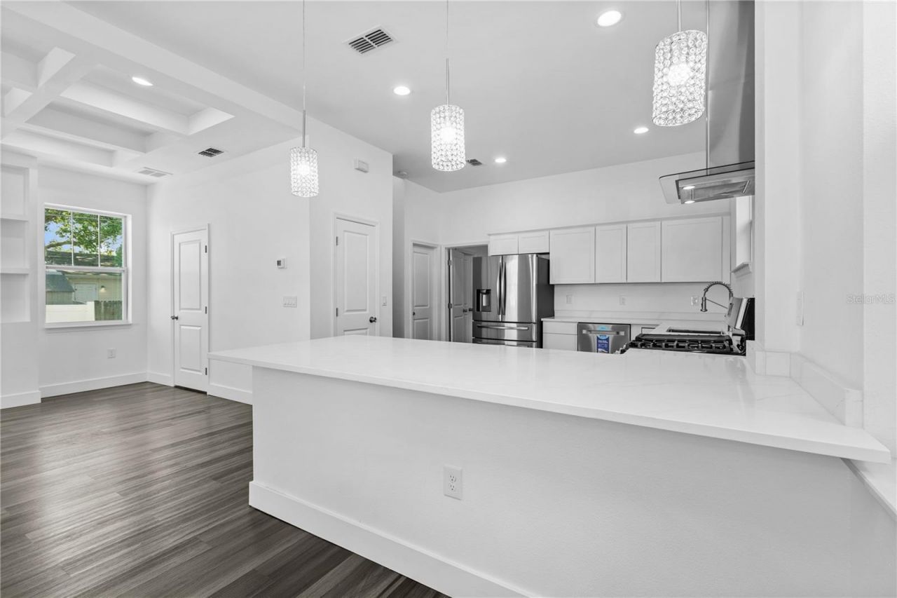 2141 Upton Court S, Saint Petersburg, FL 33712 Photo
