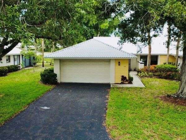 339 PEMBROKE LANE S, Unit 228, VENICE, FL 34293