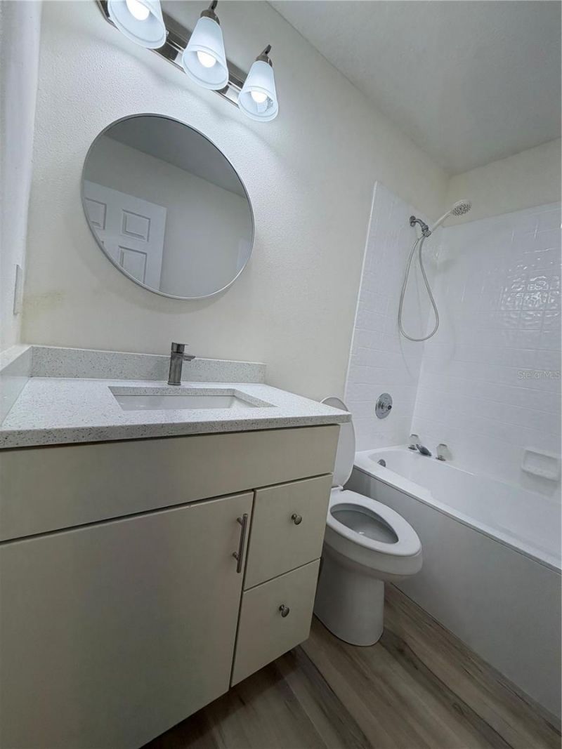339 Pembroke Lane S, Unit 228, Venice, FL 34293 Photo