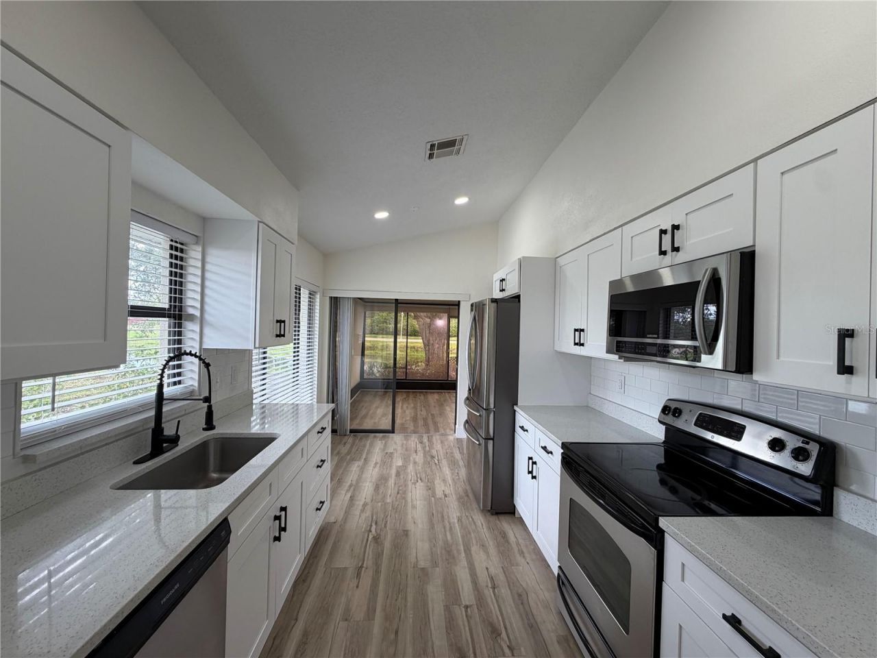 339 Pembroke Lane S, Unit 228, Venice, FL 34293 Photo