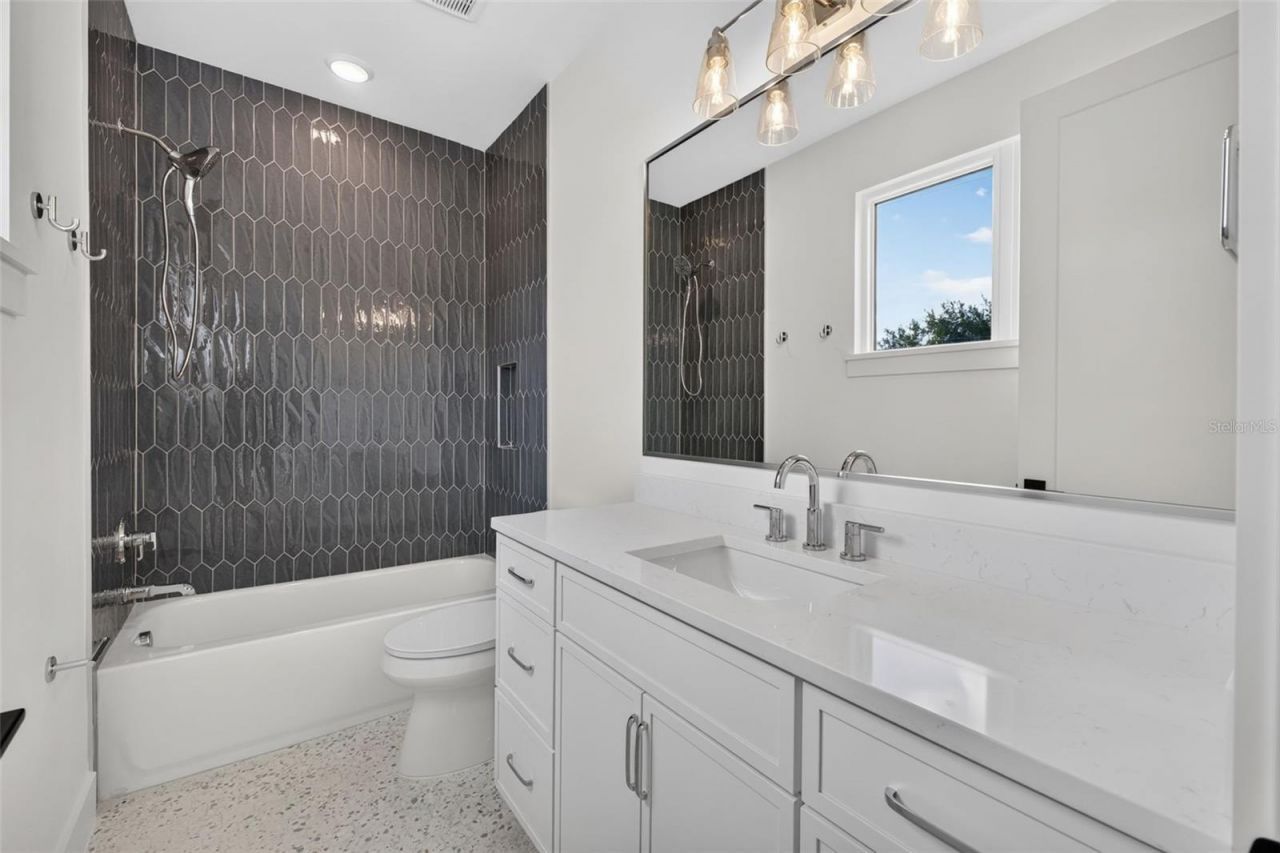 1205 Falcon Drive, Orlando, FL 32803 Photo