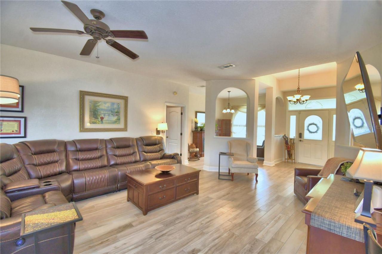 112 Waterview Circle, Auburndale, FL 33823 Photo