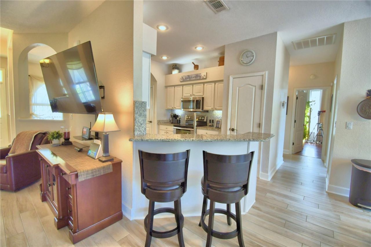 112 Waterview Circle, Auburndale, FL 33823 Photo