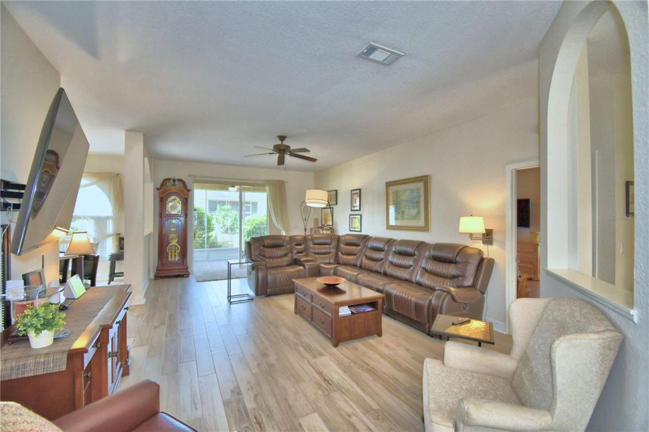 112 Waterview Circle, Auburndale, FL 33823 Photo