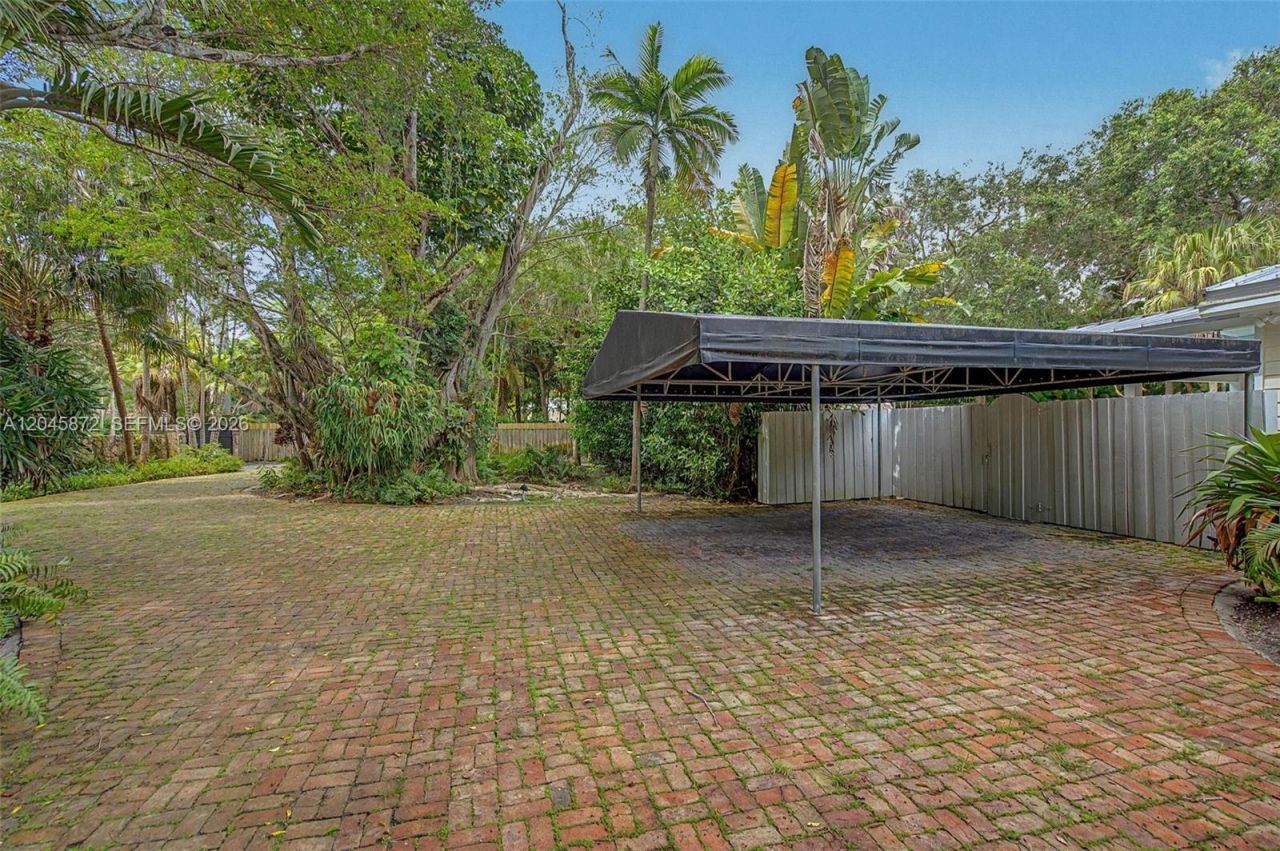 13470 SW 67th Ave , Pinecrest, FL 33156 Photo