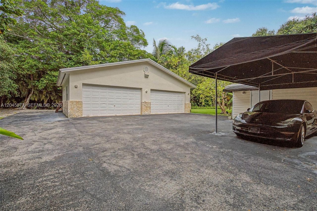 13470 SW 67th Ave , Pinecrest, FL 33156 Photo